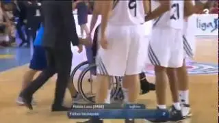 Pablo Laso Expulsado en Silla de Ruedas