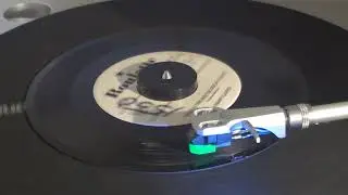 JIMMY LLOYD - Where The Rio De Rosa Flows