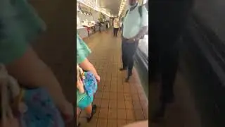 a walk through pike place September 2022