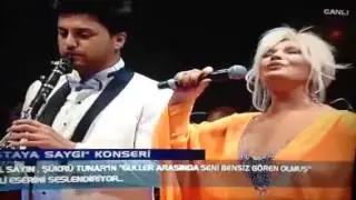 Emel sayın güller arasında ustaya saygı gecesi