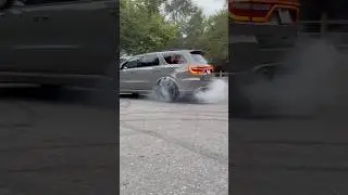 Doing a BURNOUT in a AWD Durango😅 MUST WATCH‼️🔥 #mopar #durango #rt #hemi #345 #burnout #awd