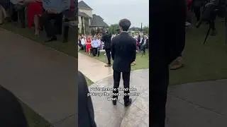 FaceTime At A Wedding! ￼