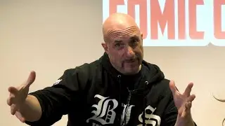 Greg Capullo: The Man Behind The Bat | E! News Asia