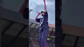 [EPIC] The Crowd When Chris Brown Put The Blindfold On (