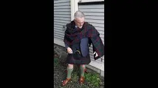 The Victorian shoulder plaid   A Matter of Style and Practicality