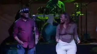 NYOKA LONGO CONTRE  UNE GABONAISE SUR SCENE ( PRES  BRICE OLIGUI TEMOIN )