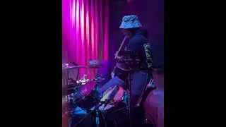 LIVE! @golddiggersla 🎹: @iamj3po 🎻: @benwmsonbass 🎸: andrewrenfroeguitar 🥁: Daru Jones