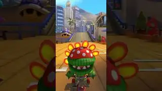 Petey Piranha runs from Death - Mario Kart 8 Deluxe