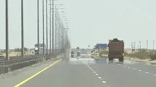 🇴🇲Muscat, Oman: Inferior mirage with vehicles 阿曼 馬斯喀特 下蜃樓 السراب