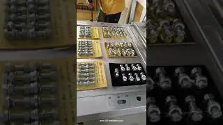 Semi automatic screw parts hardware parts skin type vacuum packaging machine