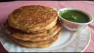 Easy breakfast with raw rice and vegetables