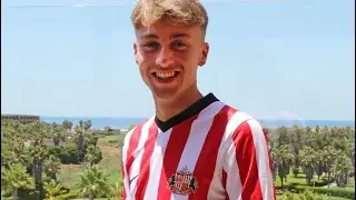SUNDERLAND SIGN JACK CLARKE