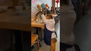 Бедный...
