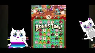 Cakey Cat Reacts: Angry Birds Fight (feat. Pandy Paws)