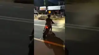 dhe_foxy_200 ചെക്കൻ വെറുതെ അങ്ങ് തീ ആയി power of bs3☠️ #shorts #trending #viralshorts #kerala #biker