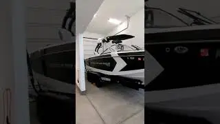 Amazing RV Garage