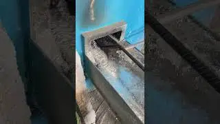 The 30-ton natural gas melting furnace is currently smelting and casting zinc alloy ingots.