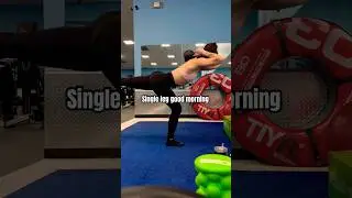 Single leg good mornings w/ #kettlebell #strongabs #mobility #strengthtraining #gymshorts