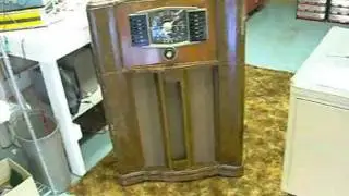 ZENITH RADIO model 10S 669