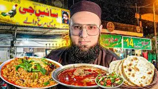 EXPLORING WINTER STREET FOOD IN FAISALABAD | SAYEEN DESI MURGHA | HAZARA HOTEL KI FAMOUS DAAL