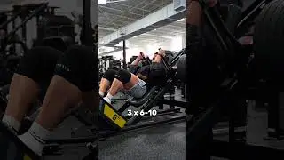 Legs made easy #motivation #bodybuilding #aesthetic #bodybuildingmotivation #gym #fit #fitness