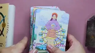 Wyspell Neoteric Feminine Tarot - Full Flip Through and Mini Review