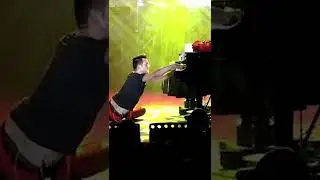 Tom Franek - Music and Comedy