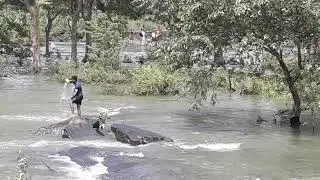 Kala Wewa spilling - කලා වැව වාන් දැමීම