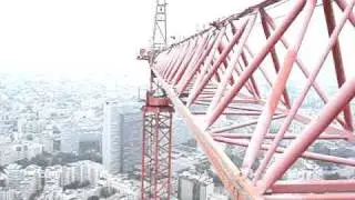 Grue &agrave; tour -Paris La D&eacute;fense (Tour First)
