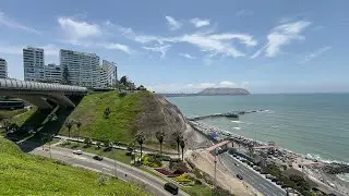 Caminando en Miraflores