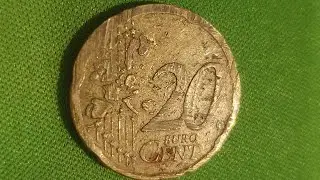 Hunting for Errors in the 2002 Irish Euro Coins