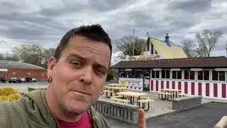 Mundelein Illinois Franks for the memories,￼ Karina&lsquo;s bakery and Tony cannolis ￼ ￼￼