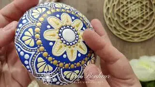 Galet Mandala M - bleu, blanc, vanille ✨ www.amonbonheur.fr ✨