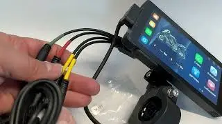 Elebest Motorrad-Navi 5.5 Zoll Display CarPlay ProCam 200X mit Reifenluftdruck&uuml;berwachung