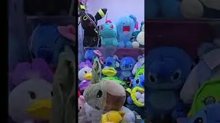 Satisfying claw machine #shortvidio #viralvideo #clawmachine