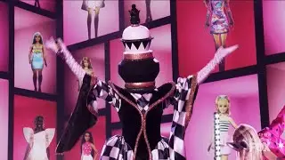 The Masked Singer 12  - Chess Piece Sings I'm Every Woman by Chaka Khan