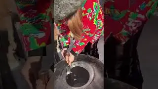 The girl from northern #China made a &ldquo;#refrigerator&rdquo; with water!