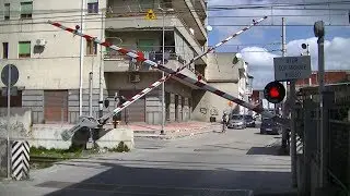 Spoorwegovergang Poggiomarino (I) // Railroad crossing // Passaggio a livello