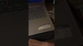 Ноутбук включён, но экран темный