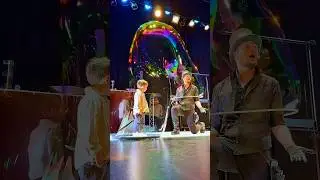 Can you see the magic 🫧? #bubble #show #bubbles #soapbubbles #magic #funny #shorts