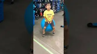 Hooper ball ⚽️ #bouncing#viral #bounce #ball#decathlon #sports#kids#sundayfunday #youtubeshortsvideo