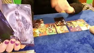 Quiere besarte, abrazarte, verte a los ojos, tomar tu mano? Que siente?Palabras sueltas en su cabeza