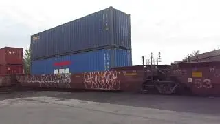 CSX southbound turning westbound intermodal train in Fostoria Ohio.