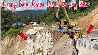 Batu Jomba Hari ini”Masih Membingungkan Penanganan Jurang yang Amblas.