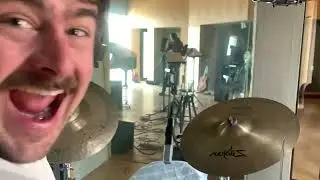 35 minutes and 27 seconds of Szymon Pimpon Gąsiorek playing funky beat