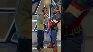 Капитан Америка предлагает Томасу посадить на территории кампуса дерево, символизирующее всех Мст...