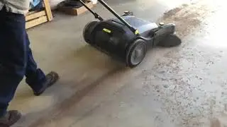 K&auml;rcher KM 70/20 C 2SB Walk-Behind Commercial Floor Sweeper