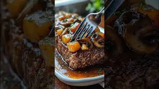 MUSHROOM GRAVY MEATLOAF WITH POTATO & VEGGIE TOPPING 🍄🥔 #youtubeshorts #food #bonnecuisine #explore