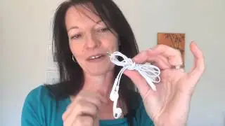 How to fold headphones so they never tangle