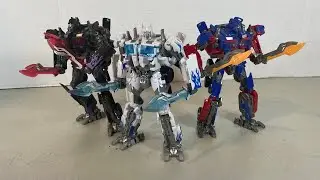 This repaint is…cool 😏 Baiwei KO Star Leader aka Transformers Studio Series Optimus Prime (White)